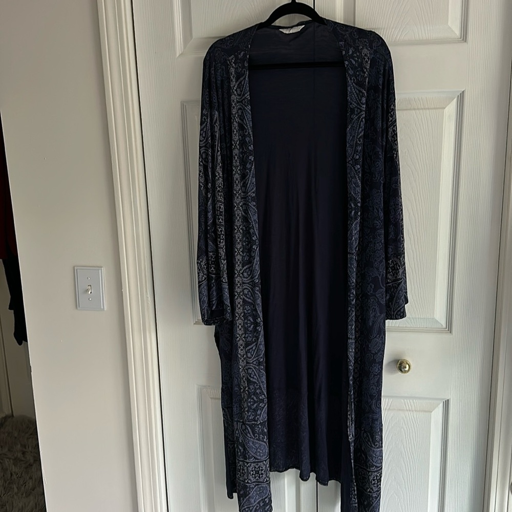 LUCKY BRAND Navy pattern summer weight long kimono. Worn twice!